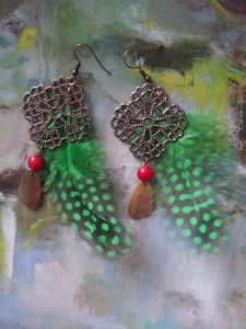 earrings soleil levant green feather